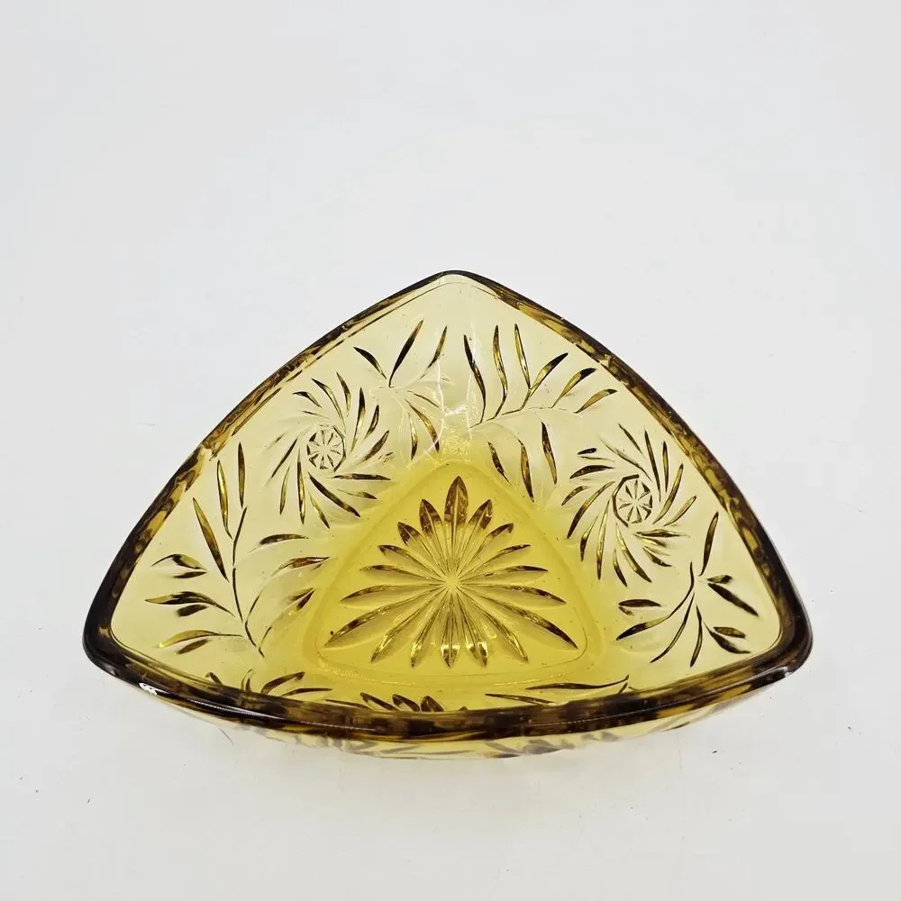 Amber Ashtray Hazel Atlas Pinwheel Design Triangle Dish Mid-Century VTG 6 3/4'